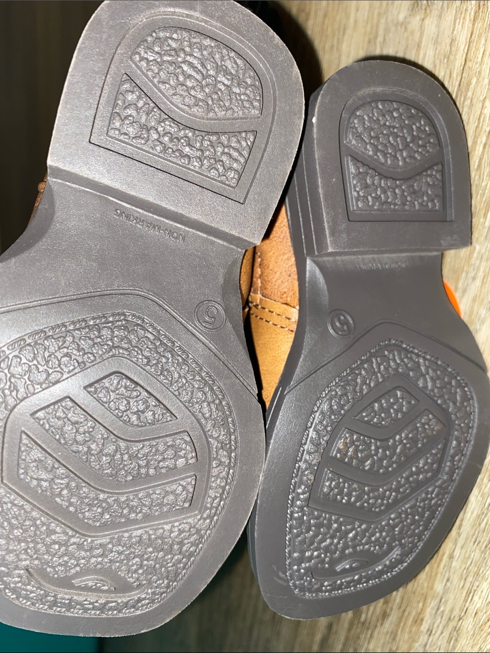 wonder nation Brown Kids Western Booties with White Stitching - Picture 5 of 5